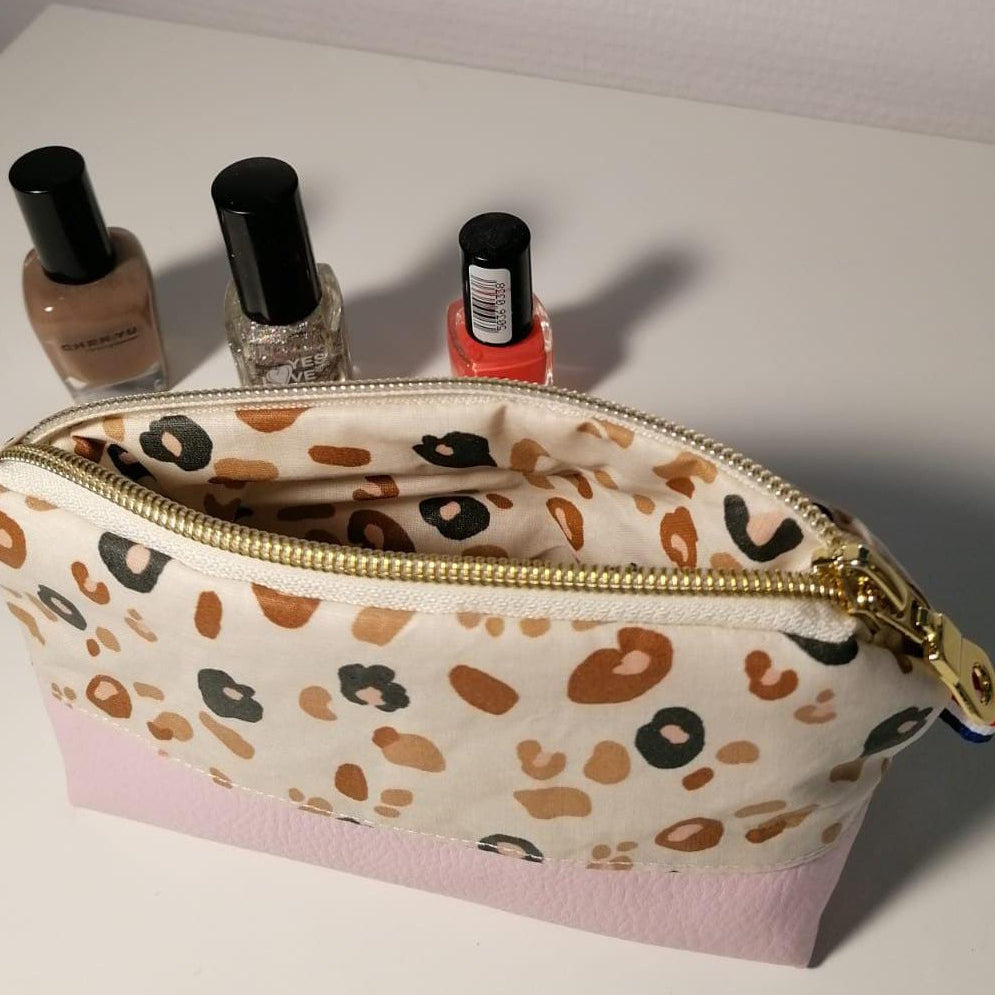 Trousse pocket de maquillage simili rose CAMELIA fabriquée en Gironde - France
