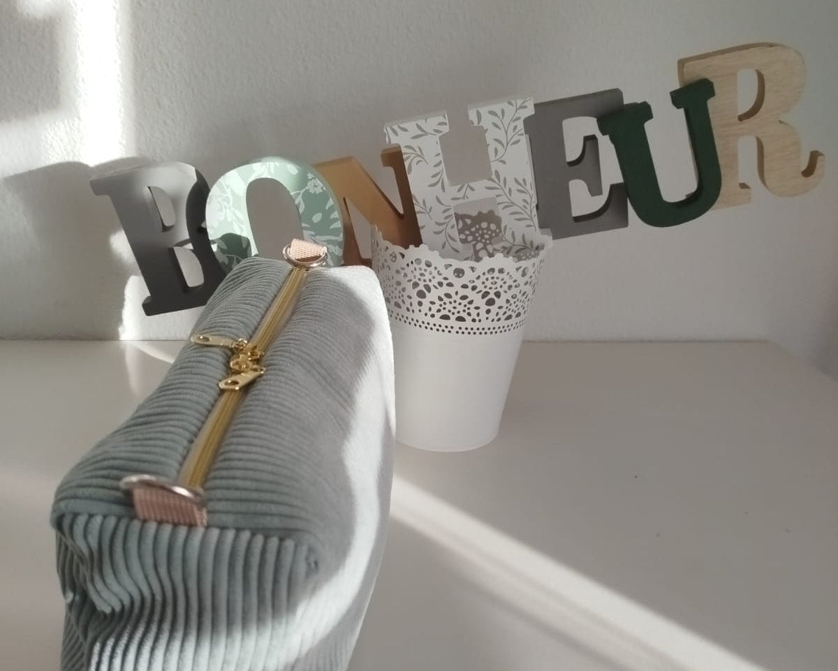 Sac de rangement pour poussette en velours côtelé vert pastel ANGELICA fabriquée en Gironde