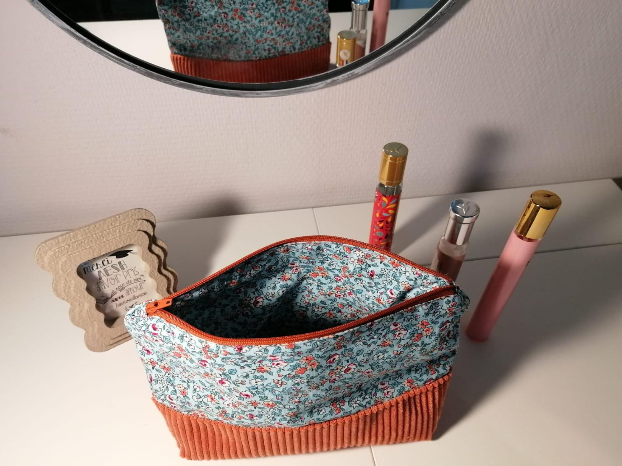 Trousse de toilette et maquillage velours côtelé rose JACINTA fabriquée en Gironde
